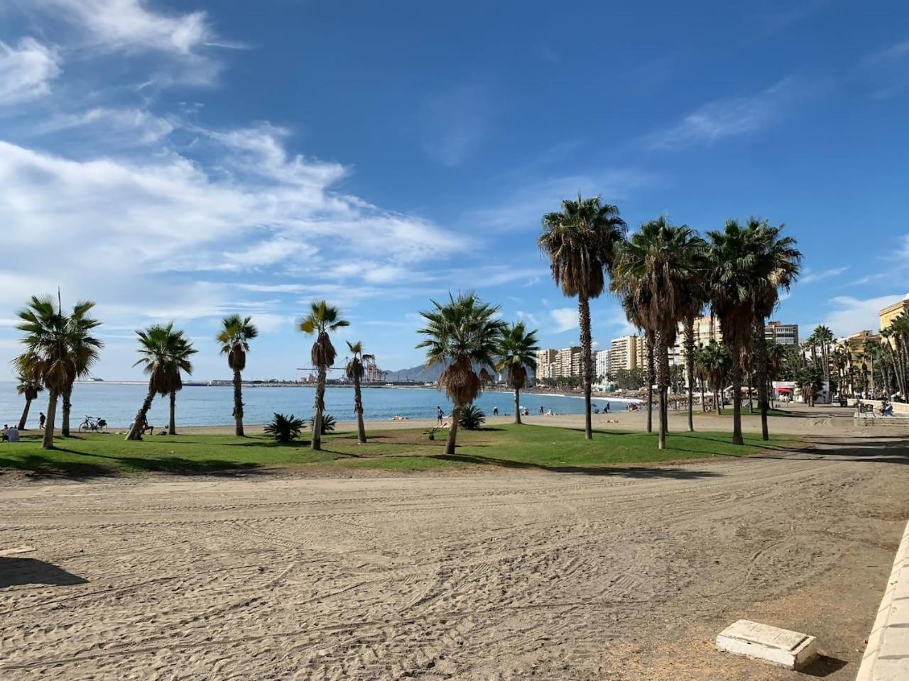 Ferienwohnung Malagueta Sol Y Playa Málaga Exterior foto